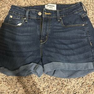 Levi’s high rise shorts